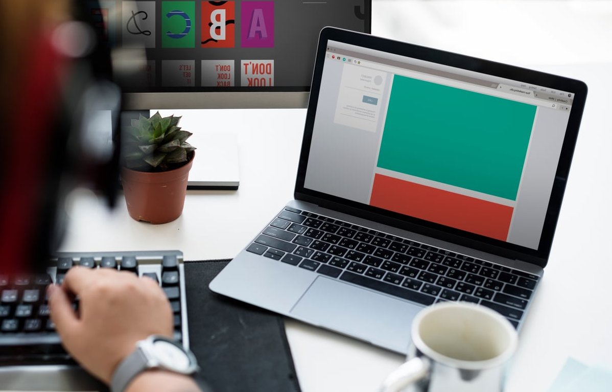 graphic design portfolio desk